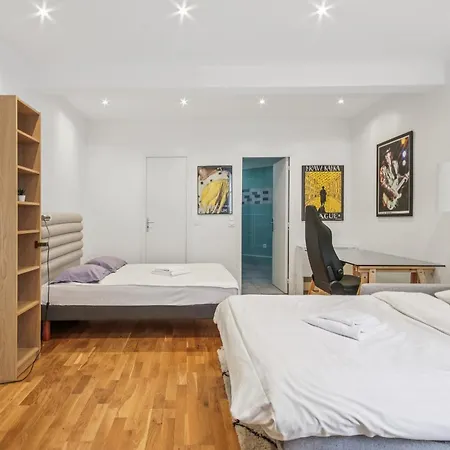 Champs De Mars - Ecole Militaire By B'your Appartement Parijs